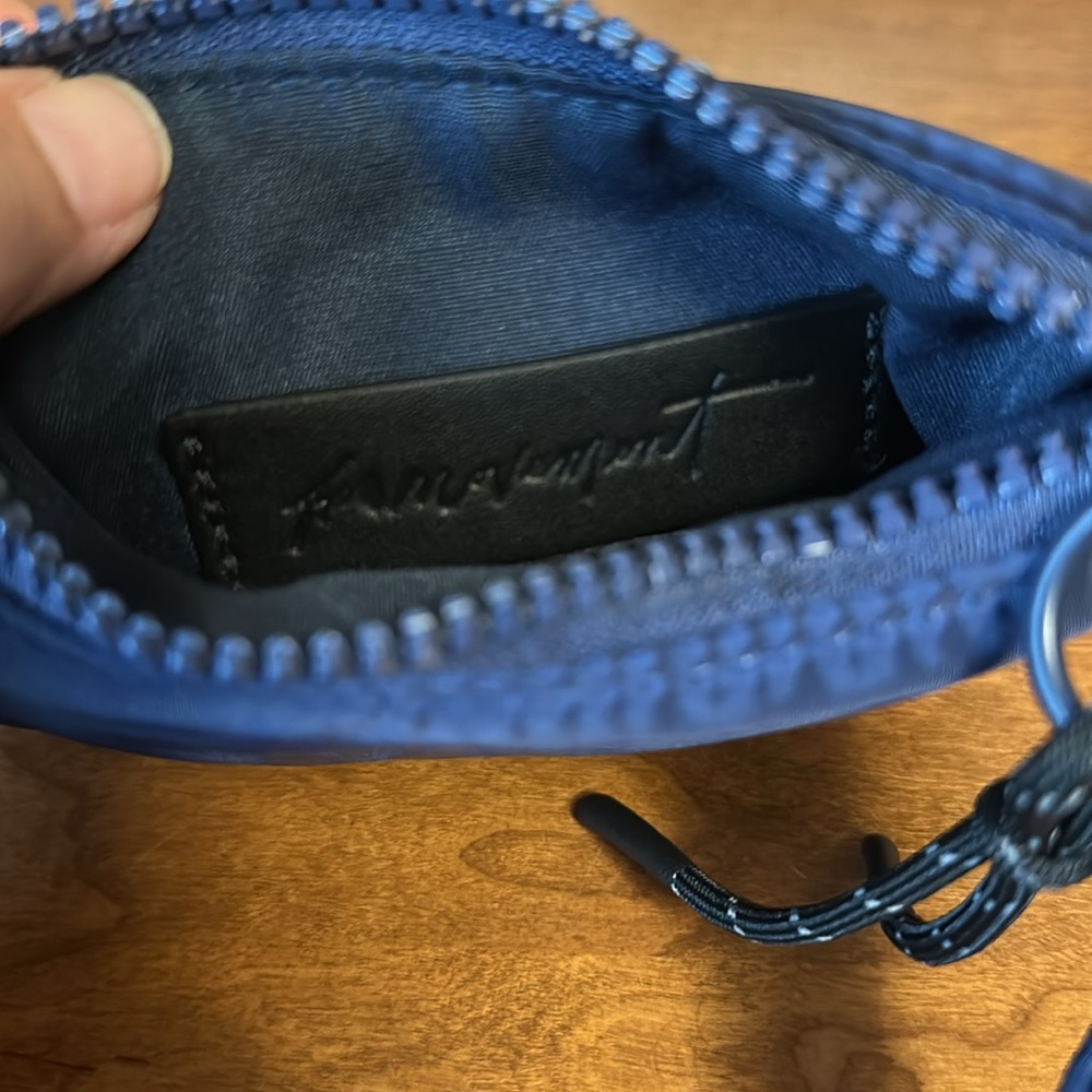 Free People Movement Navy Micro Buti Pouch NWT - Picture 12 of 13